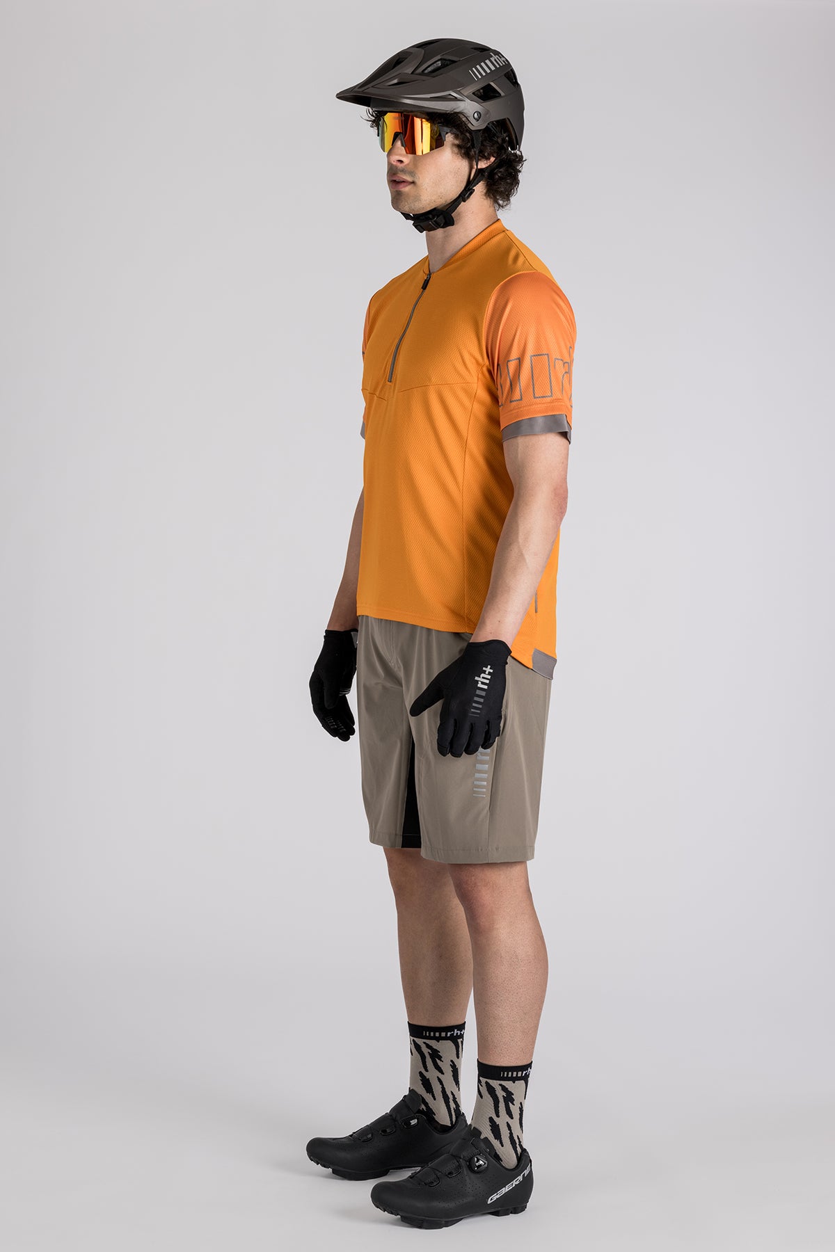 ECU0976-334L_4