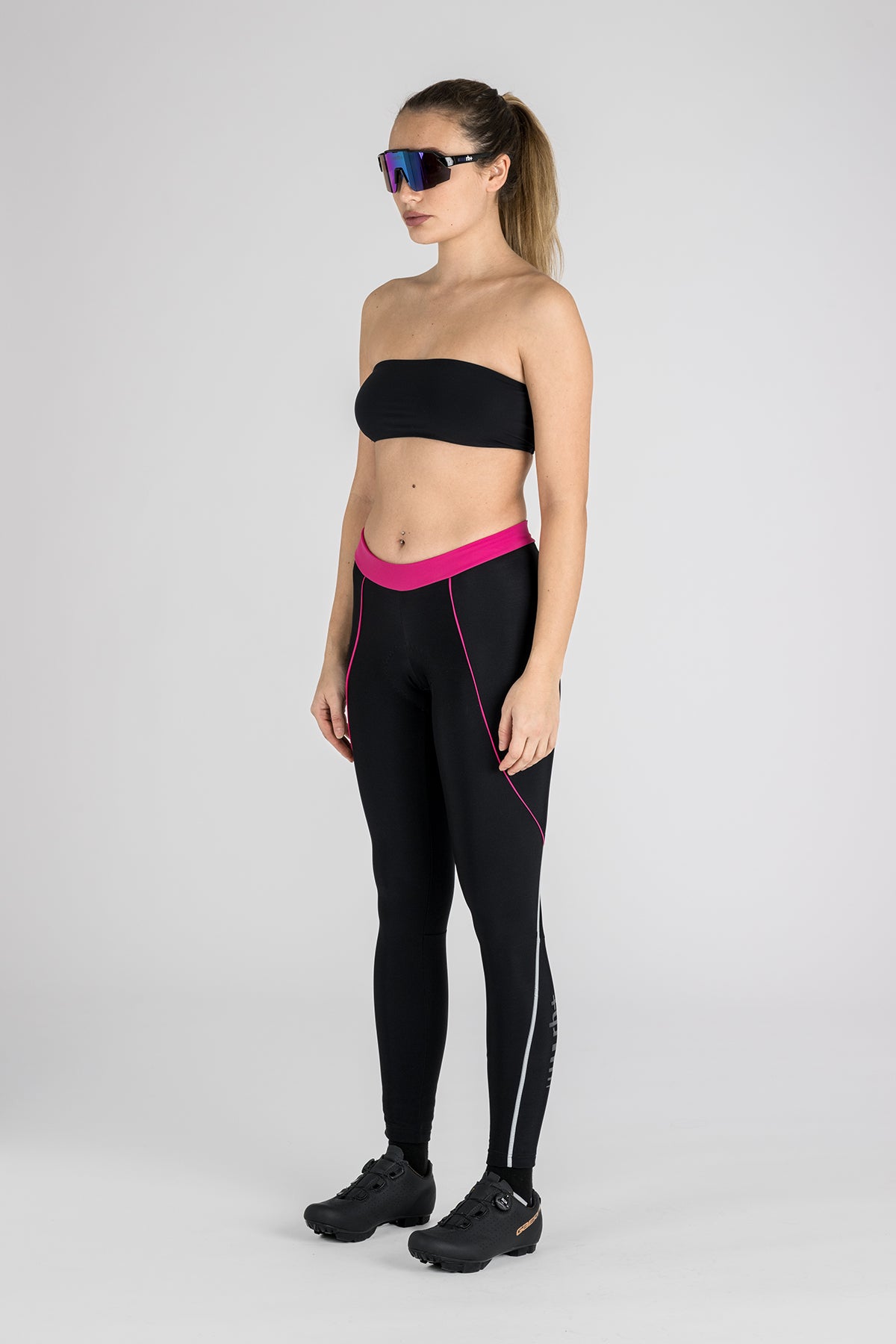 Reflex W Tight