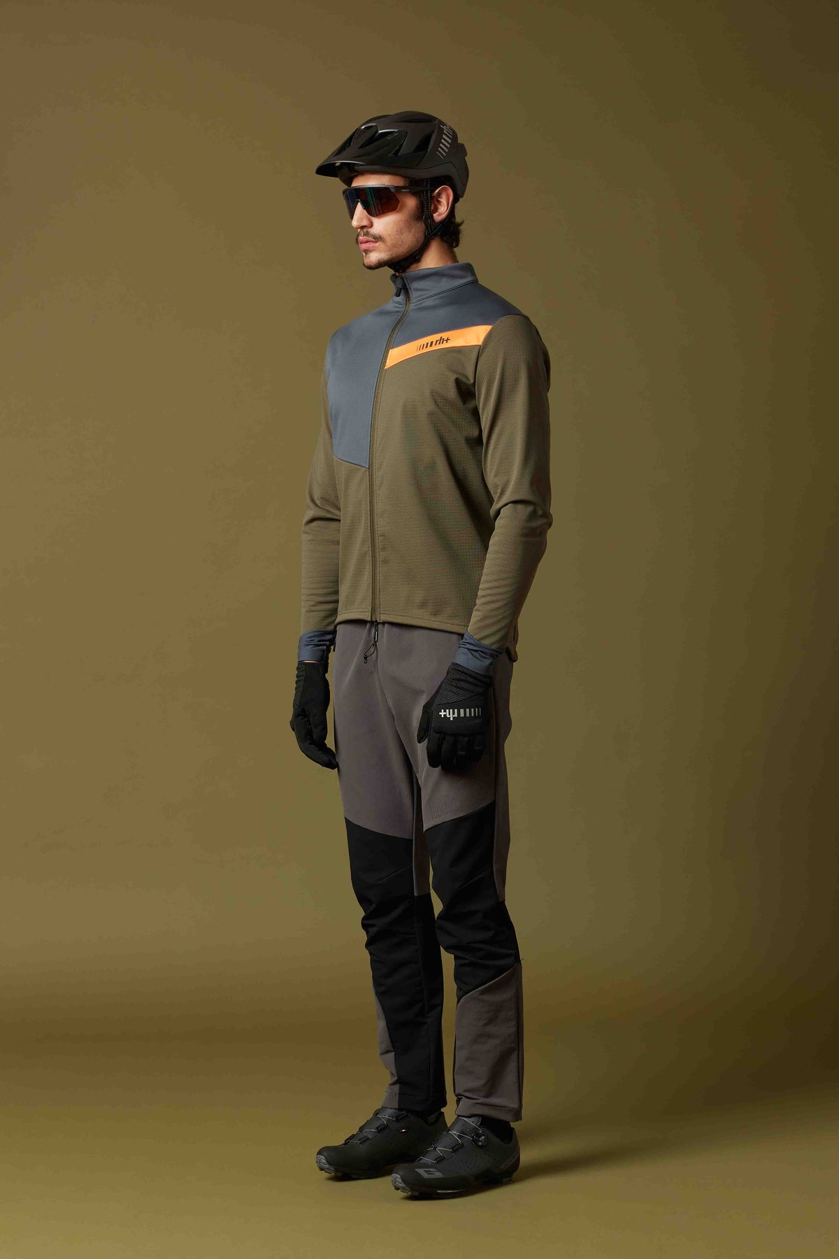 ICU0890-641|S_5