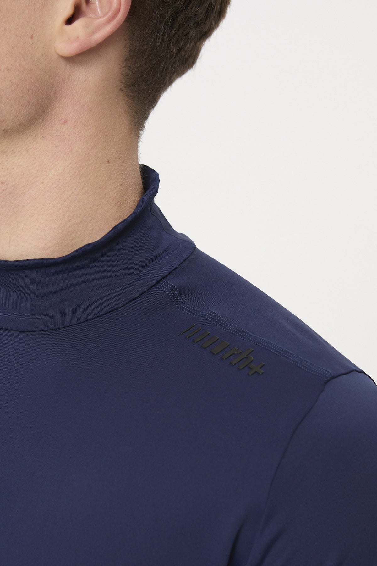Veil Turtle Neck Jersey