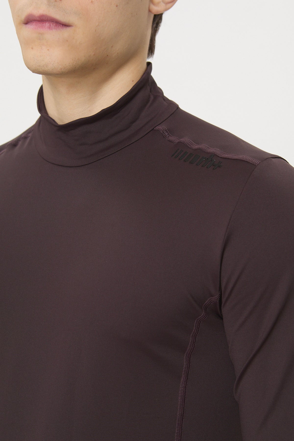 Veil Turtle Neck Jersey