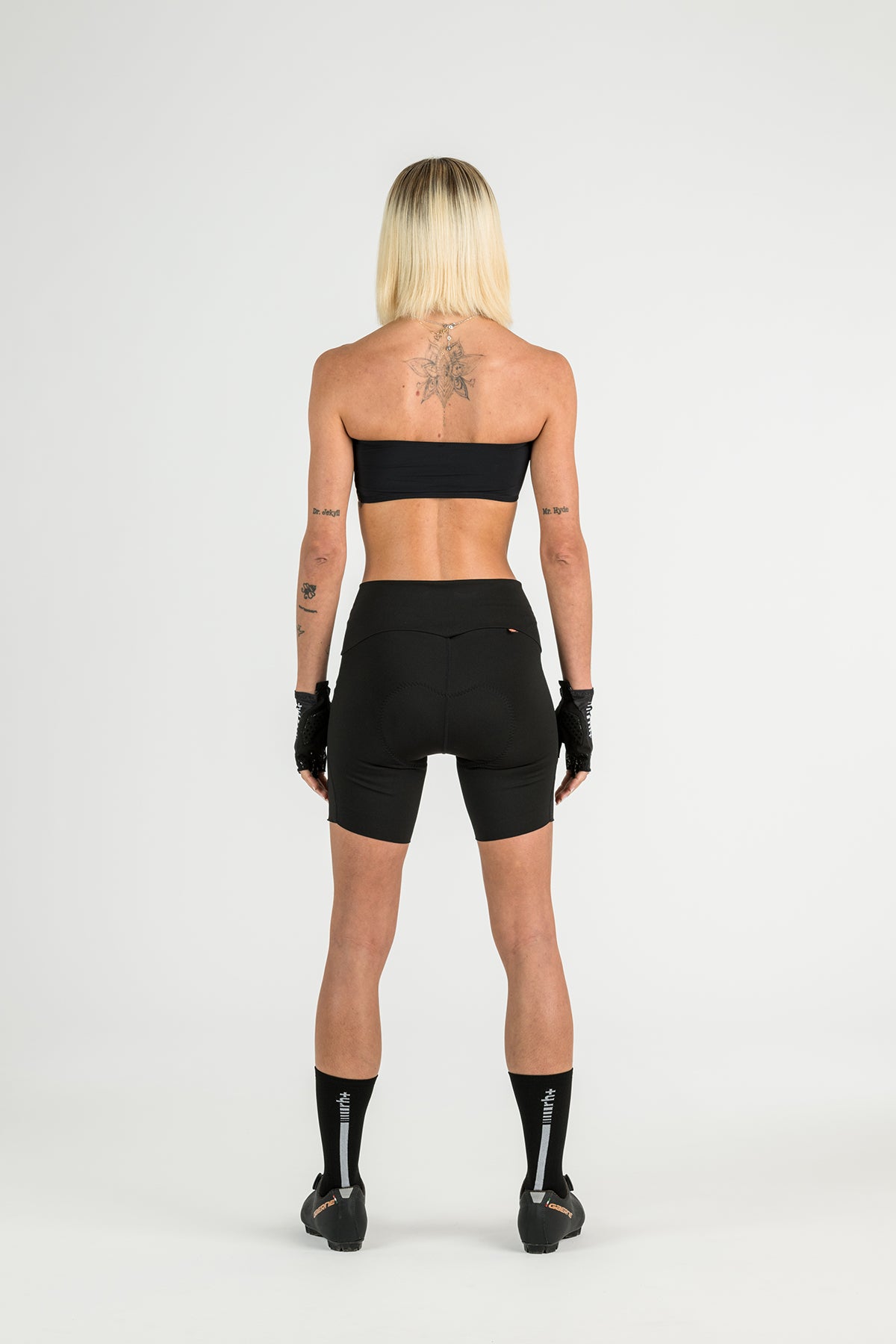HW Code Short 18cm