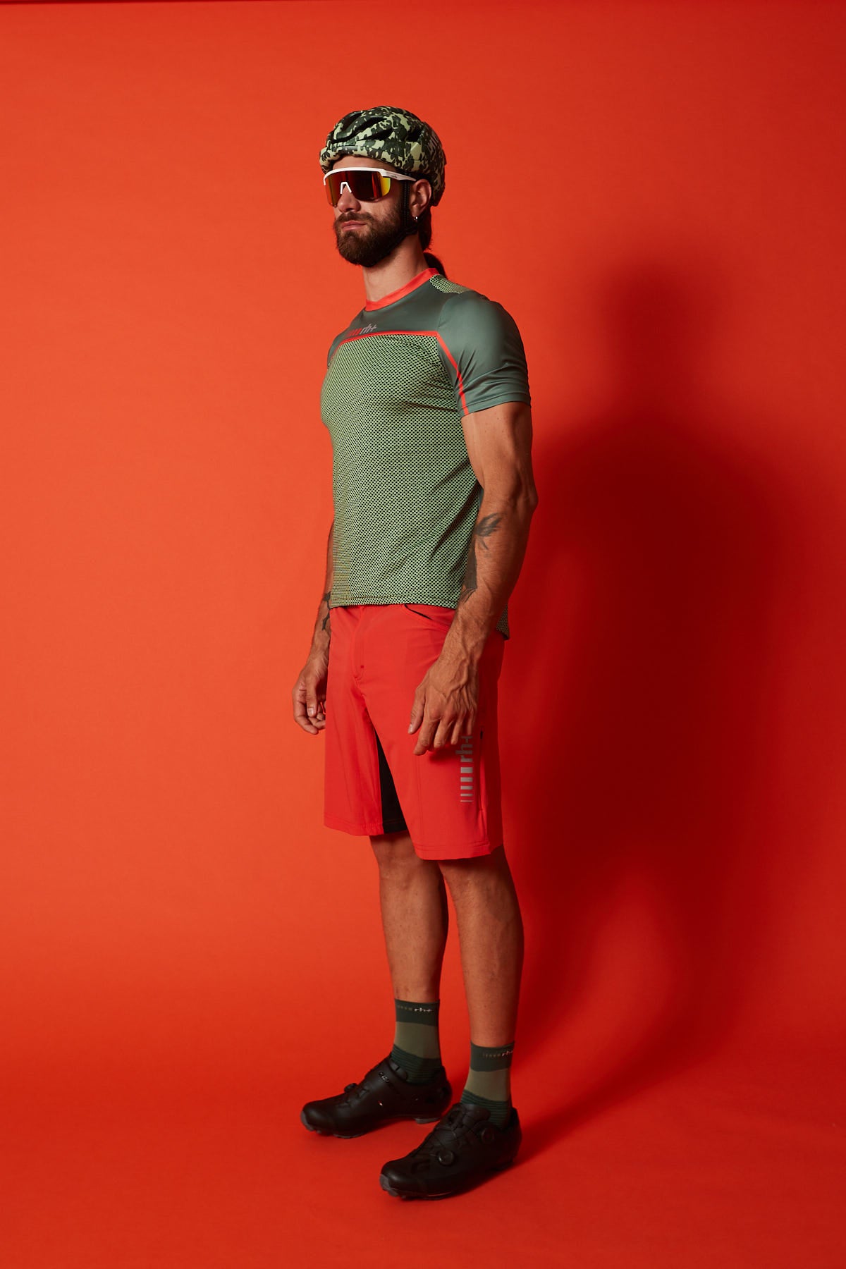 ECU0833-288|S_3