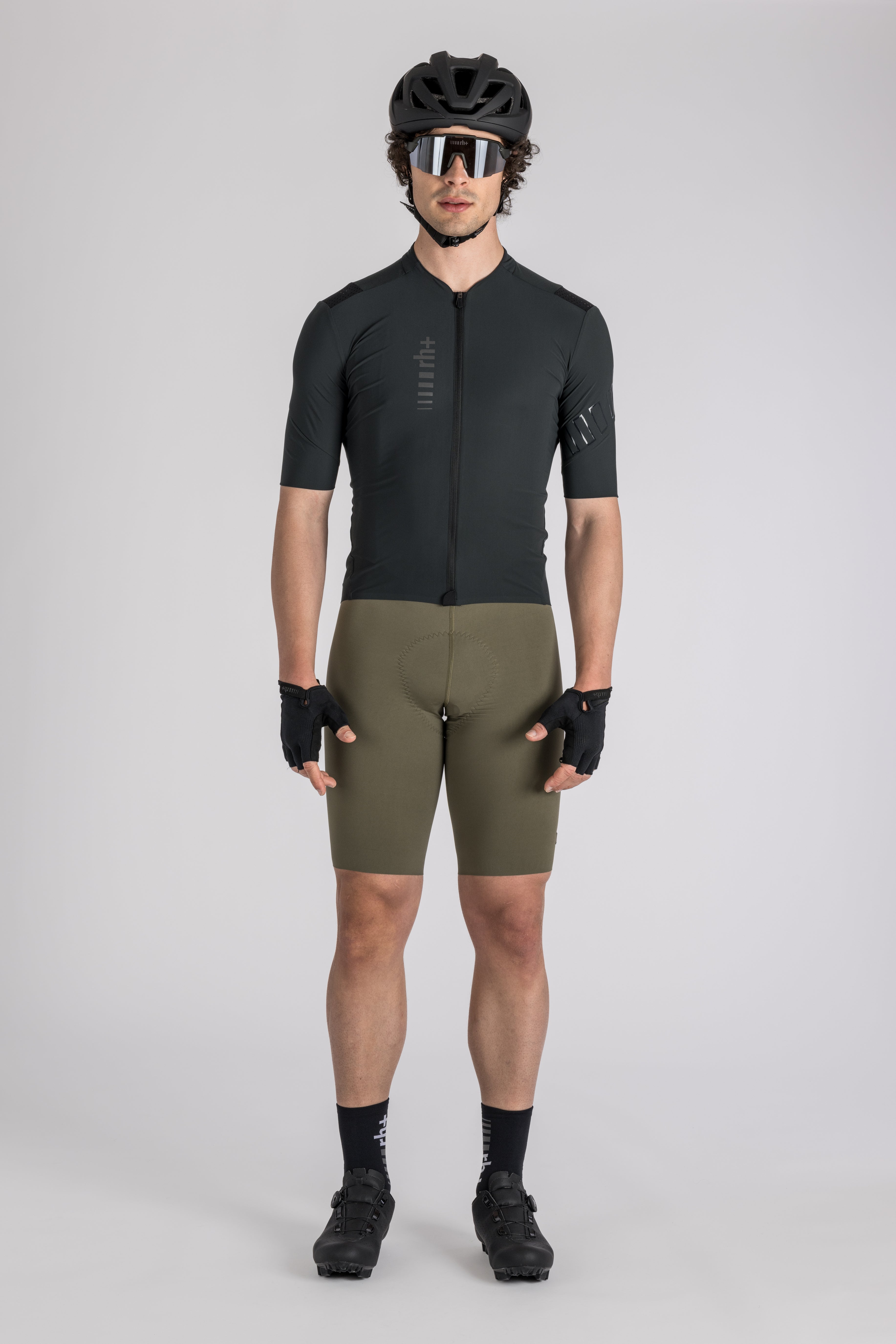 Men's Cycling Apparel: Clothes and Accessories for Biking | rh+